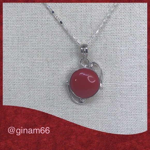 New Beautiful Simulated Red Coral Pendant - Picture 1 of 8